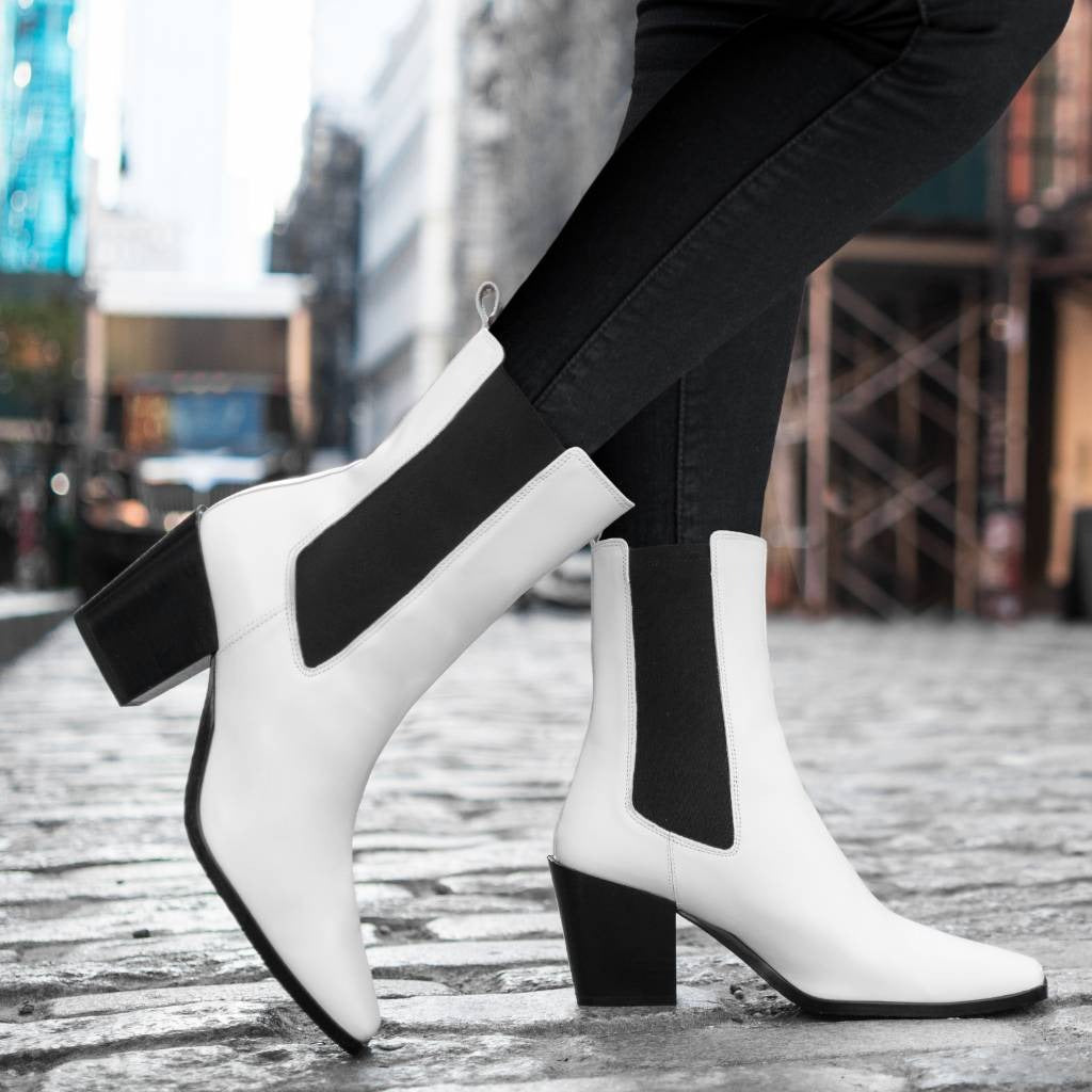 [W] Soho | White