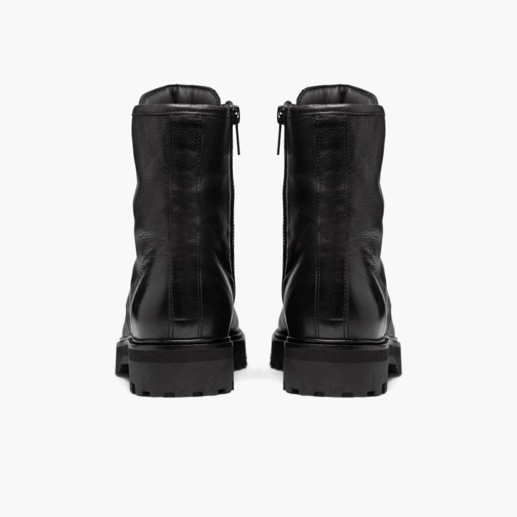 Combat | Black