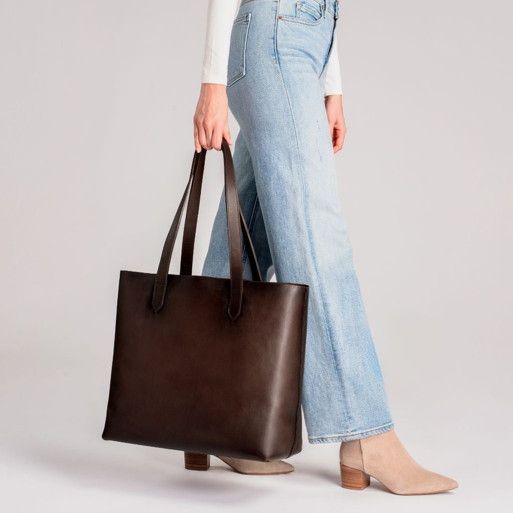 Everyday Tote | Old English (XL)
