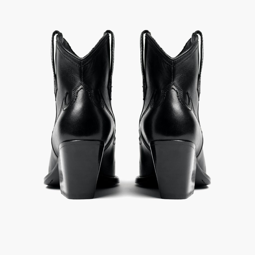 [W] Indio | Black